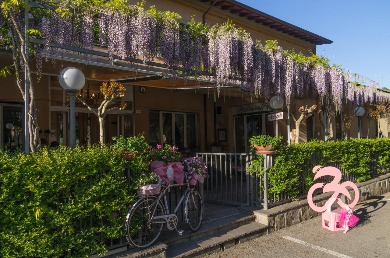 Hotel Ristorante Bologna San Piero in Bagno Exterior photo
