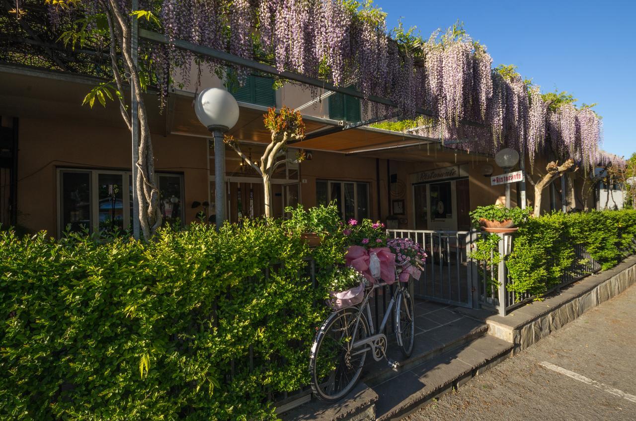 Hotel Ristorante Bologna San Piero in Bagno Exterior photo